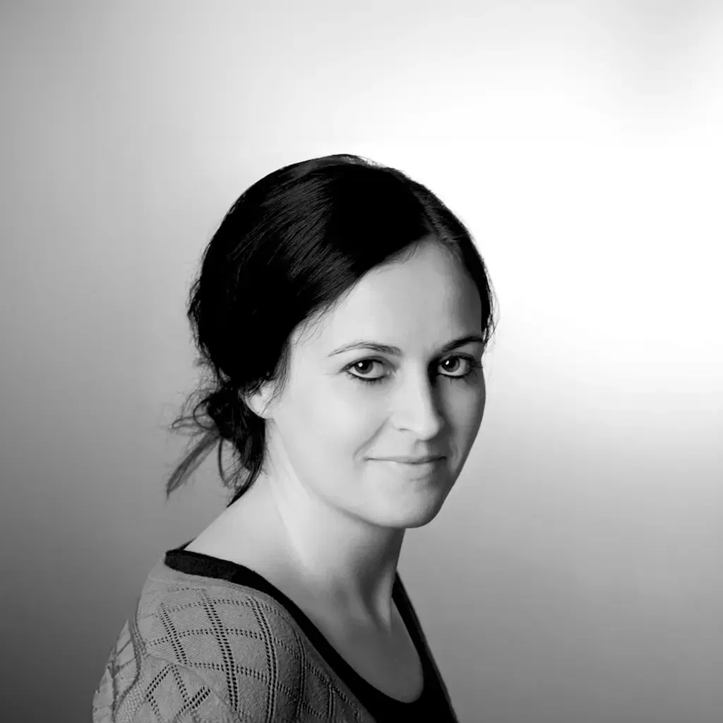 Melanie-Wissing_Team-2_sw